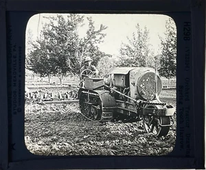 RARA FOTOGRAFIA FRUTTETO TRATTORE 7109 & CONTADINO ANTICA LANTERNA MAGICA VETRO SCIVOLO - Foto 1 di 3
