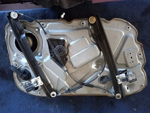 ALZAVETRO ELETTRICO ANTERIORE DESTRO DX Alfa Romeo 159 1 serie 2005 - Foto 1 di 9