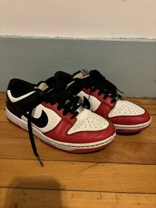 Size 9.5 - Nike Dunk Low EMB x NBA 75th Anniversary - Bulls 2021 - Picture 1 of 16