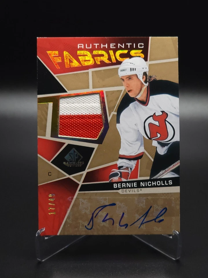 Camiseta deportiva Nicholls 2021-22 SP usada de hockey telas auténticas #17/49 AF-BN Foto 1 de 4