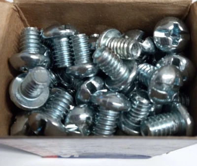 Powers 082200 1/4"-20x3/8" ZP Round Head Machin Screws **100-PACK** - Image 1 of 4