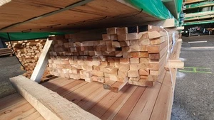 28x45mm Konstruktionsholz gehobelt/gerundet sib. Lärche, 4,00m, Sopo 3358-C - Bild 1 von 4