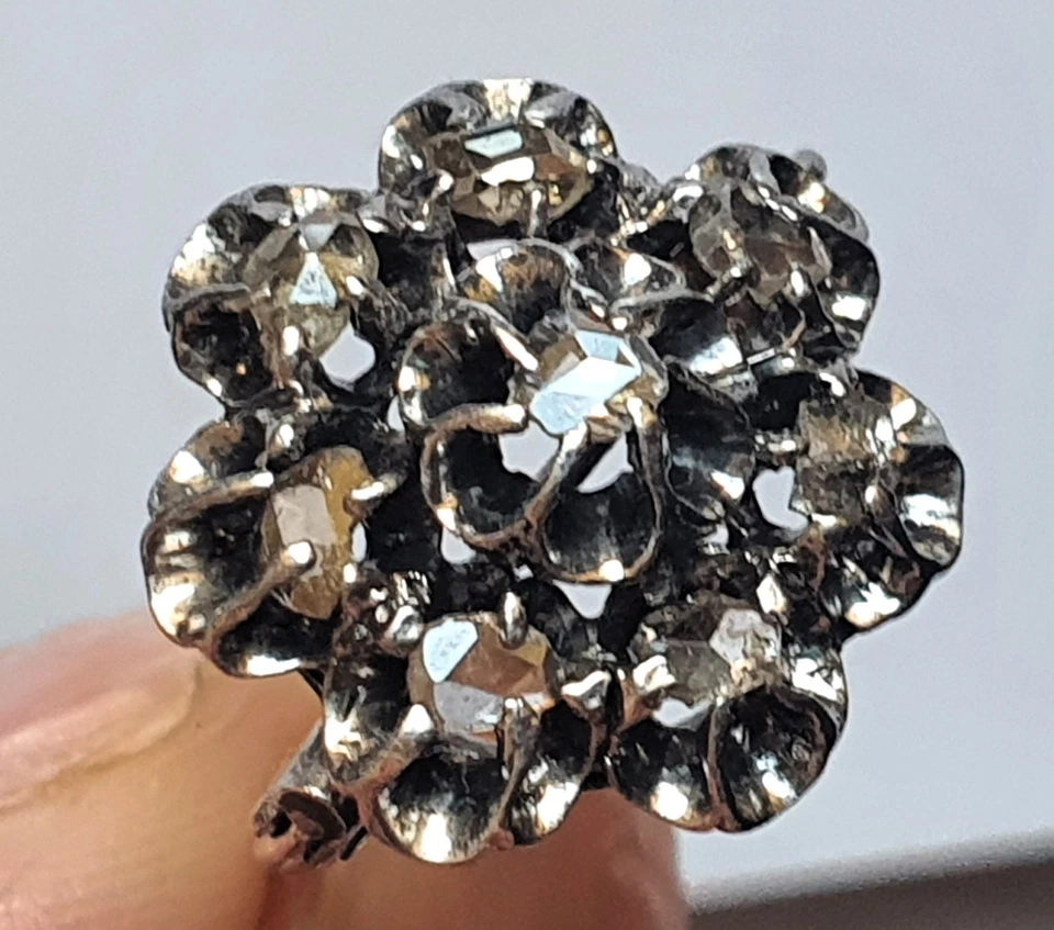 Spilla Antica in argento con 8 Diamanti Taglio Rosa mm 18 - Immagine 1 di 4