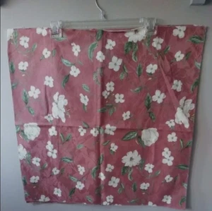 Waverly Williamsburg Magnolia Vine Floral 2 26" X 26" Fabric B2G2 Free Fabric - Picture 1 of 2