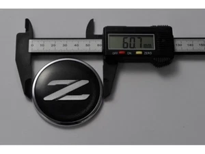 NEU Original Nissan Schwarz & Silber Z Front Emblem JDM Z32 90-96 300ZX OEM B... - Bild 1 von 1