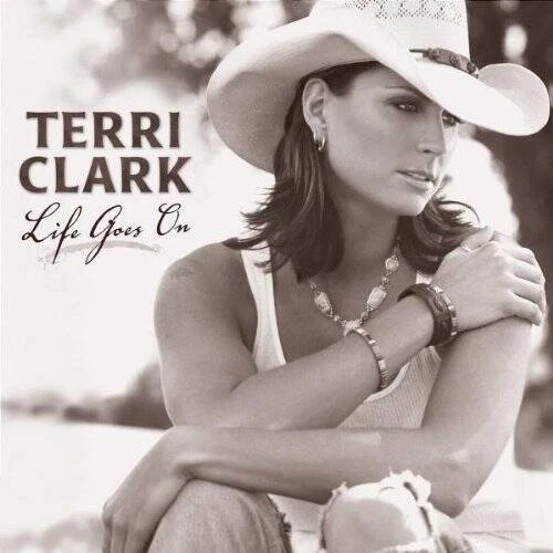 Life Goes On - Audio CD By Terri Clark - VERY GOOD Foto 1 de 1