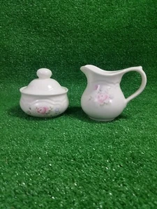 Phaltzgraff Tea Rose Collection - Cream and Lidded Sugar Bowl - USA Stoneware - Picture 1 of 9
