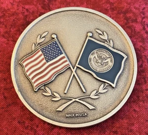 CHALLENGE COIN / CROSSED FLAGS - Picture 1 of 4
