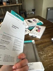 Quickcell Premium Hartglas Displayschutzfolie für Cricket Ovation 3 - Bild 1 von 2