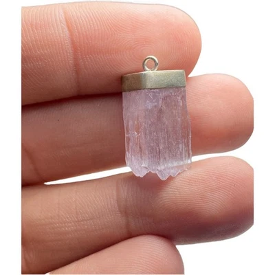 Colgante de joyería de plata de ley 925 hecho a mano con piedras preciosas de kuncita rosa-forma natural Foto 1 de 3