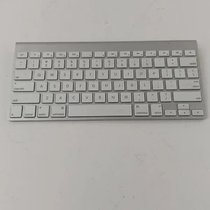Apple Space Gray Wireless Bluetooth Connection Magic Keyboard 3.0DC Model A1314 - Picture 1 of 9