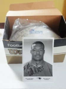 Signed Willie McGinest New England Patriots Tagliabue Wilson Football Photo Box - Imagen 1 de 13