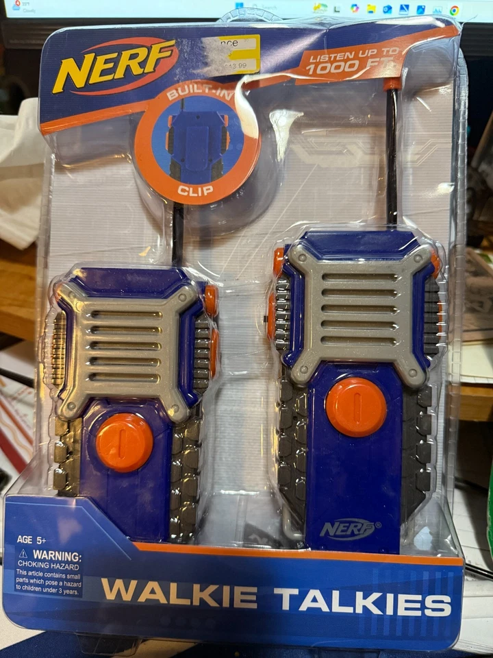 NERF --WALKIE TALKIES----1000 FT. RANGE---PAIR WITH BUILT IN CLIP - Image 1 of 1