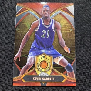2024-25 Topps Chrome Basketball Kevin Garnett Ball Of Duty Refractor #BOD-24 - Bild 1 von 2