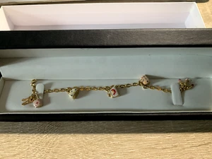 18k Yellow Gold Bracelet with Lipstick, Purse, Lock and Key Charms - Picture 1 of 6