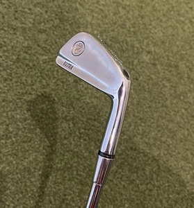 Walter Hagen Ultra 5 Iron - Vintage Golf Club - Steel Shaft Original Grip - Mint - Picture 1 of 9