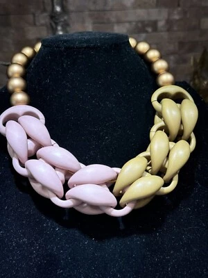 "Collar de eslabones grandes de resina PONO Joan Goodman Italia DORADO, ROSA Y VERDE 18-20""" Foto 1 de 4
