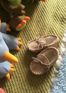Babies UK Made Wool Suede Moccasin Slippers Walker 0-24 Months Moccasins - Picture 1 of 6