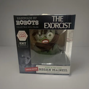 Hecho a mano por robots El exorcista Regan MacNeil - 122 - Brilla en la oscuridad) limitado - Imagen 1 de 5