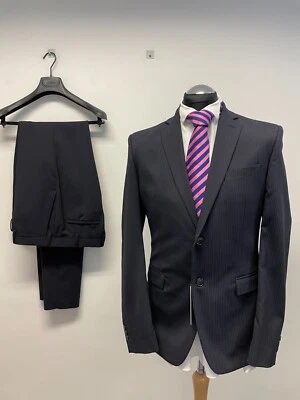 VERSACE 2PC SUIT WOOL BLEND W. STRETCH IN NAVY STRIPE 40R TRS W36 L38 BNWT (0027 - Image 1 of 4
