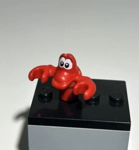 LEGO Sebastian Minifigure 21352 Disney The Little Mermaid NEW - Picture 1 of 3