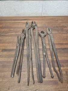 K272- Antique small blacksmith tongs forging tools - Picture 1 of 9