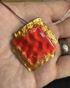Vintage Gold Red Enamel Signed Ikita Paris Diamond Shaped Pendant Charm Necklace - Picture 1 of 13
