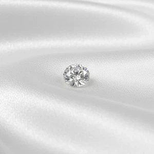 Certified Lab Grown Diamond, 1.01ct, D, SI1, Round - Picture 1 of 5