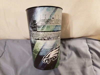 Philadelphia Eagles 2016 Lincoln Financial Field Copa Coleccionable Fútbol ¡LEER! Foto 1 de 4