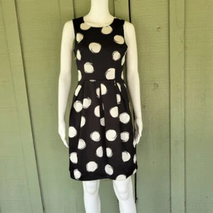 NWT MUSE Black White Cut Out Back Dress 4 Stretch Cotton - Picture 1 of 5