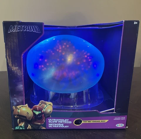 World of Nintendo UltraViolet Glow Metroid Rare GameStop Exclusive W/Blacklight Cover