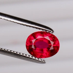 Blood Red Ruby 6.25 Ct. Oval Cut Mozambique Precious Loose Gemstone - Picture 1 of 7