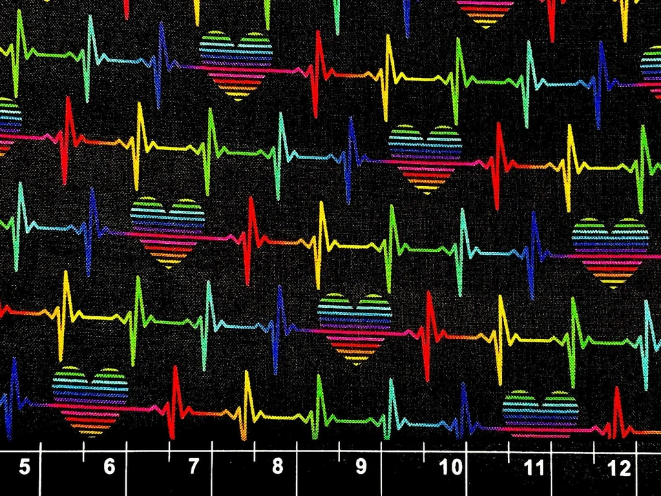 Tela de algodón arco iris Tina CHATARRA 9”x21” enfermera ECG latidos cardíacos médicos Foto 1 de 1