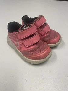 Nike Laufschuhe Kleinkind Größe 5 - Bild 1 von 9