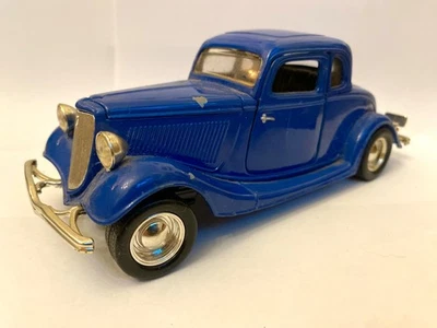Vintage MOTORMAX 1934 Ford Coupe Blue 1:24 Diecast Model Antique Toy Car 68017 - Image 1 of 4