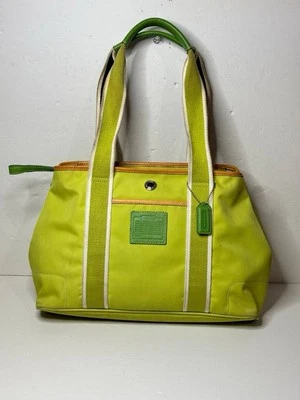Bolsa de ombro Coach Hampton Weekend IR5656 Chartreuse náilon bolsa tote - Imagem 1 de 4