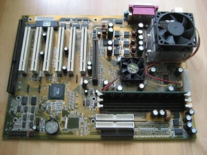 Abit KT7 ISA PCI AGP Socket A ATX Motherboard + 700 MHz CPU + 128M RAM. Works - Photo 1/4