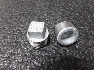 PACK 2 Clase 150, 1" Tubo Galvanizado Enchufe Cuadrado Roscado, Hierro Maleable (MK) - Imagen 1 de 4