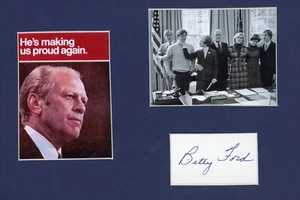 Gerald Ford runs for  President in 1976 & First Lady Betty Ford autograph - Picture 1 of 2