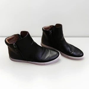 Botines deportivos de cuero Gentle Souls by Kenneth Cole Carole negros para mujer 10M - Imagen 1 de 11