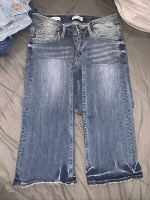 Womens Vigoss Bootcut Medium Blue Jeans Size 8 Inseam 32 Embroidered Pockets - Image 1 of 4