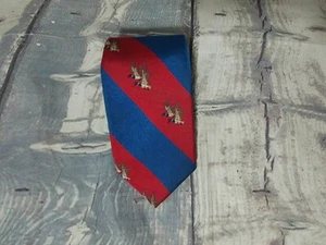 Corbata de seda Ben plateada Charleston hecha a mano para hombre roja azul tema de pato 55" Usada en excelente condición - Imagen 1 de 5