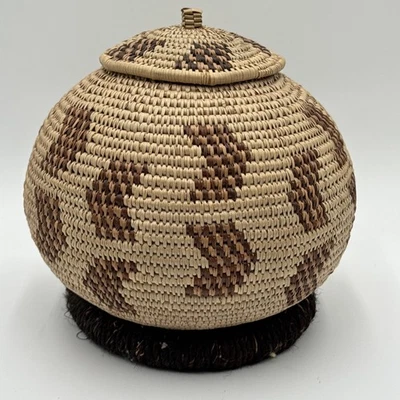 Cesta tribal africana zulú tejida a mano de 8 pulgadas con tapa Ukhamba tradicional Foto 1 de 4