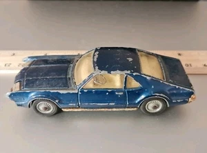 Vintage Corgi Toys Oldsmobile Toronado 264. #23 - Picture 1 of 4