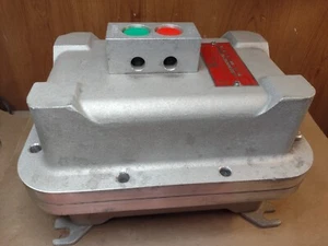 Arrancador de motor de ubicación peligrosa EGS CSE040805GE13BD, tamaño 1, 600 V, 3 Ph, 10 HP - Imagen 1 de 14