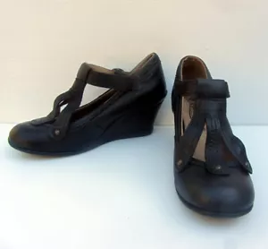 FLY GIRL (FLY LONDON) Black Leather Wedge Shoes AU7.5 - Near New - Picture 1 of 10