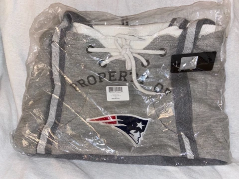 NFL New England Patriots Ladies Embroidered Hoodie Purse Handbag NEW Cover