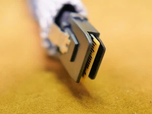 BSM34-5438*A M5862477 CABLE_PCIEXP 16032 T1070A6361805-3 - Picture 1 of 8