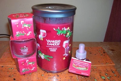 yankee candle 22oz JAR HOLIDAY CHEER + 3 MINIS + REFILL - Image 1 of 3