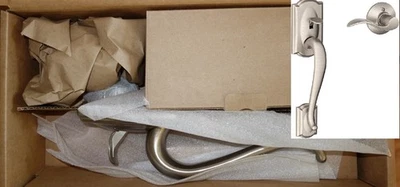 Juego de manijas de entrada de puerta delantera de níquel satinado Schlage Camelot, palanca de acento, mano derecha Foto 1 de 4